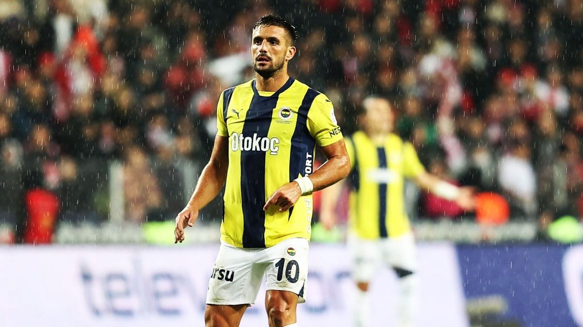 Dusan Tadic, performansyla gz dolduruyor