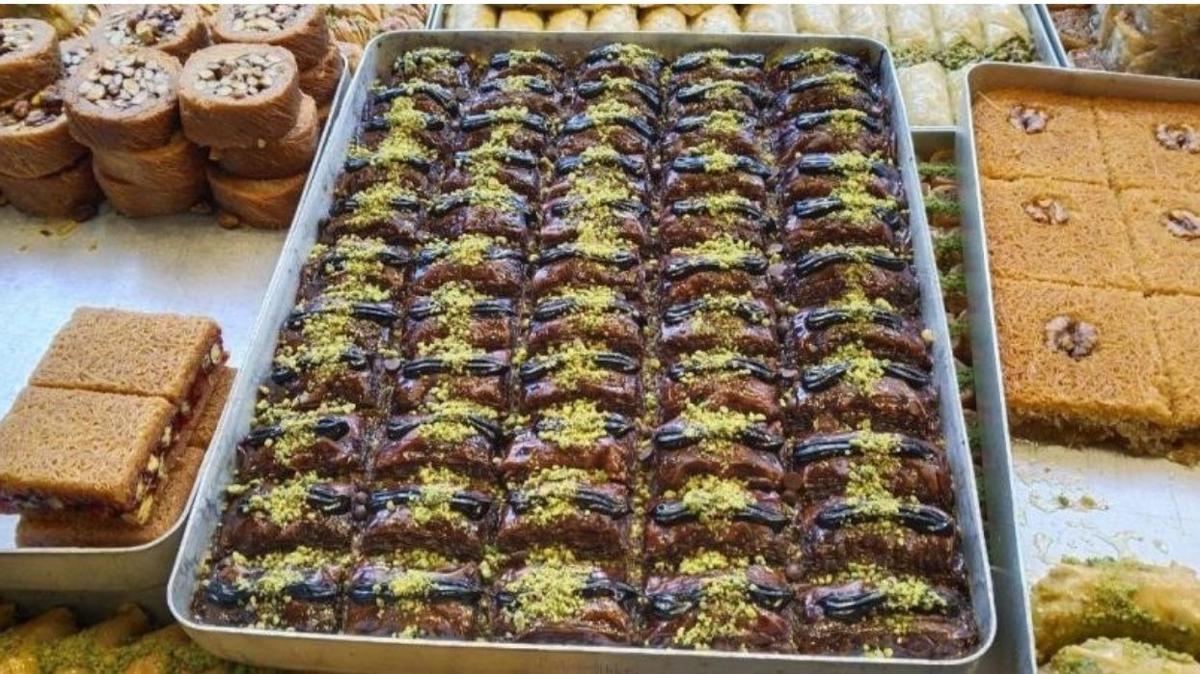 Dubai ikolatasndan sonra Dubai baklavas kt