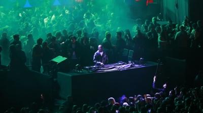 Black Coffee stanbul'da mzikseverlerle bulutu