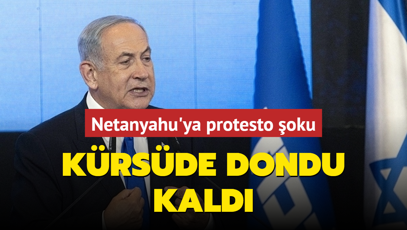 Netanyahu'ya protesto oku: Sz yarda kesilince dondu kald