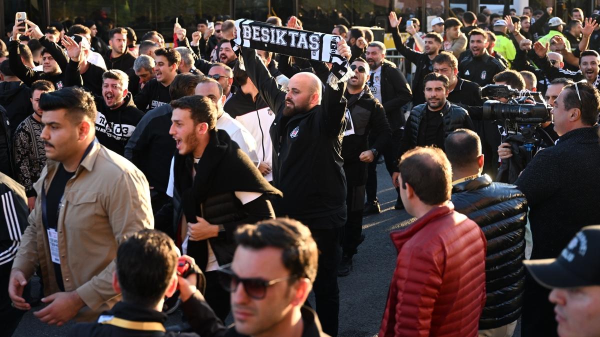 Beikta taraftar stadyuma ulat