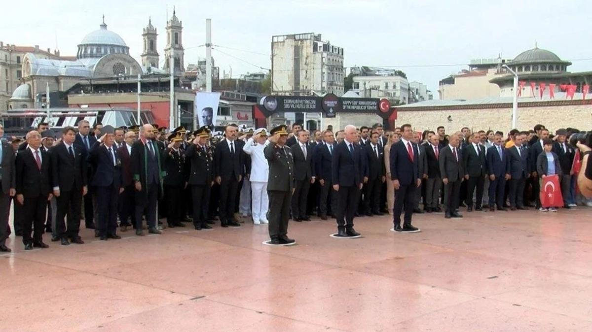 Taksim'de Cumhuriyet'in 101'inci yl treni