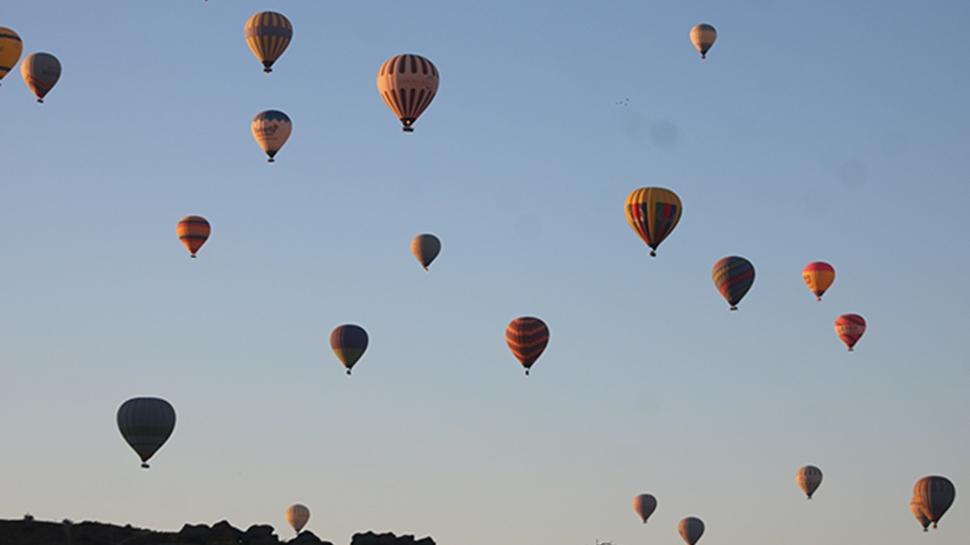 Balonlar, Trk bayraklaryla Cumhuriyet Bayram iin havaland