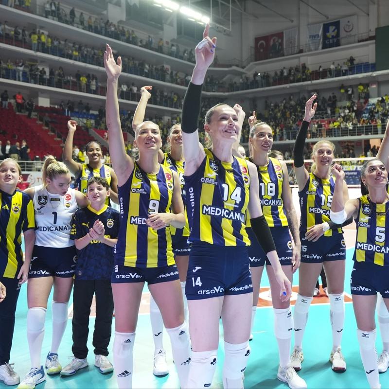 Fenerbahe Medicana, liderliini pekitirdi