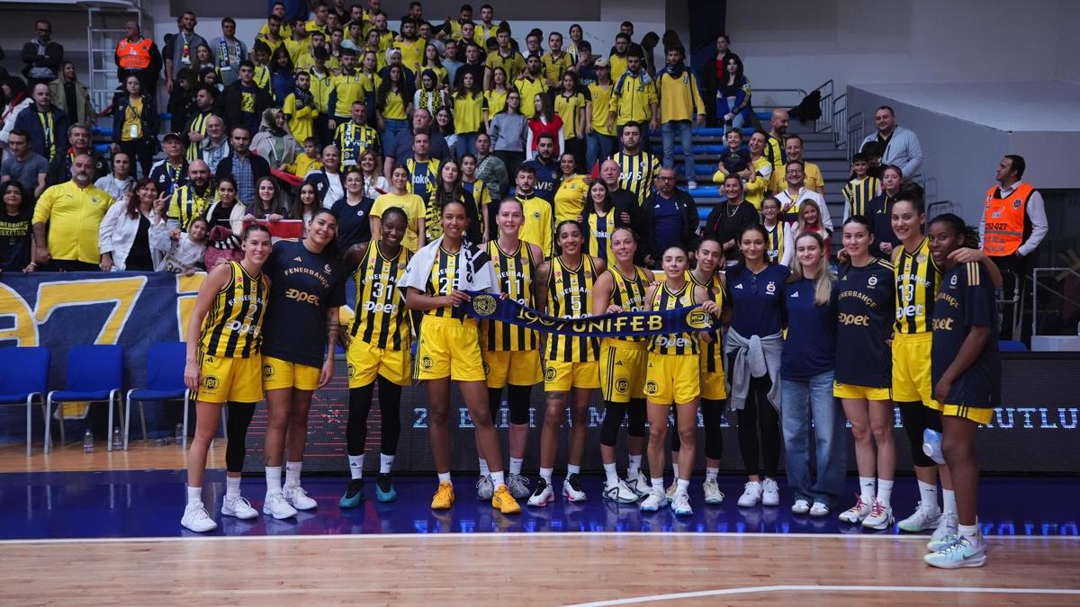 Fenerbahe Opet Avrupa'da namalup devam ediyor