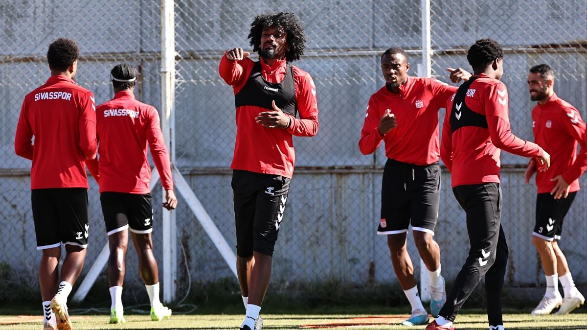 Sivasspor, Rizespor mana hazrlanyor