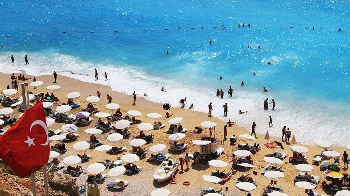 Turizmden ylsonuna kadar 59,6 milyar dolar gelir hedefleniyor