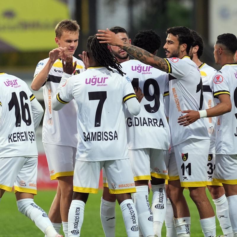 stanbulspor, kupada 4 golle turlad