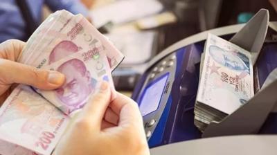 Bankalar pe pee duyurdu: Faizsiz 50 bin TL! Kredi isteyenler bankalara akn ediyor