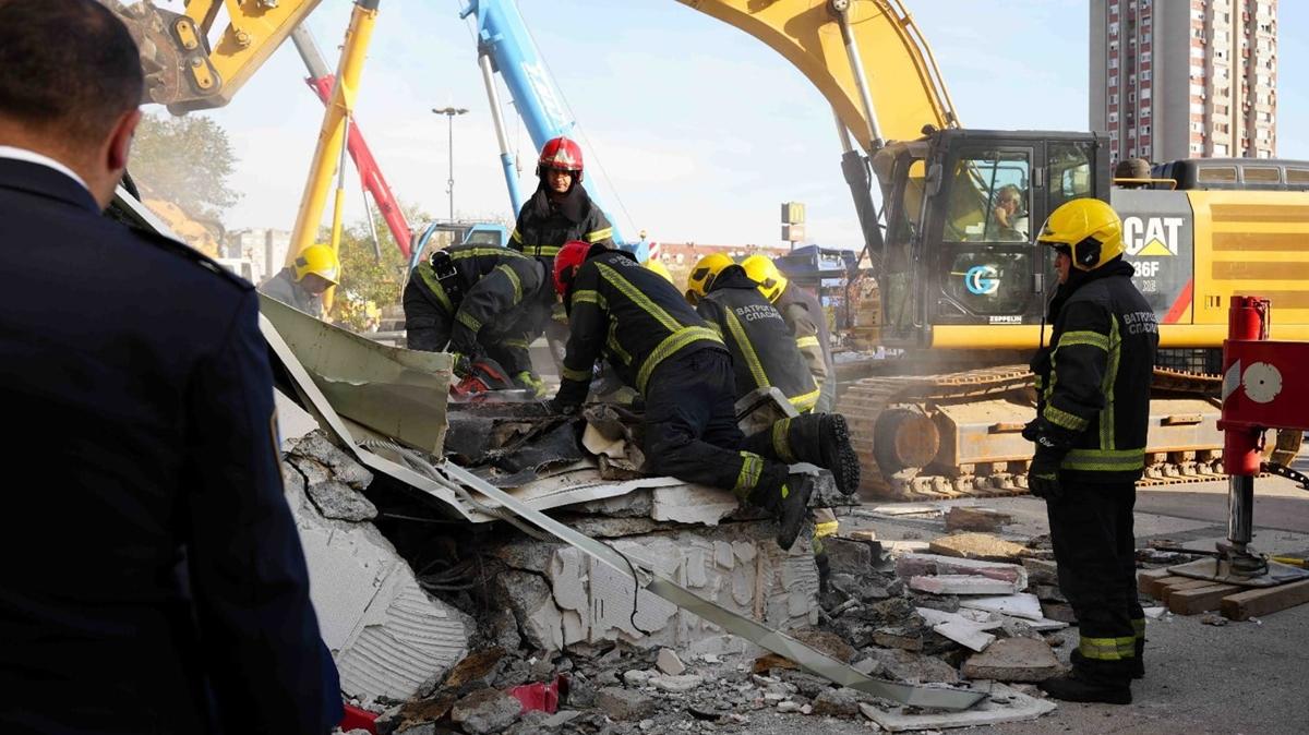 Srbistan'da tren istasyonundaki beton sundurmann kmesi sonucu 14 kii ld