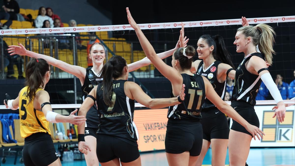 Vakfbank, Fenerbahe Medicana'y final setinde devirdi