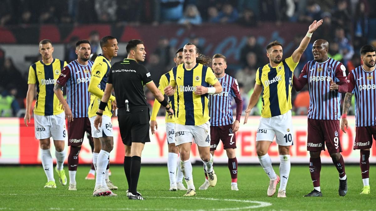 Edin+Dzeko:+VAR+hakemleri+tuvalete+gitti+herhalde