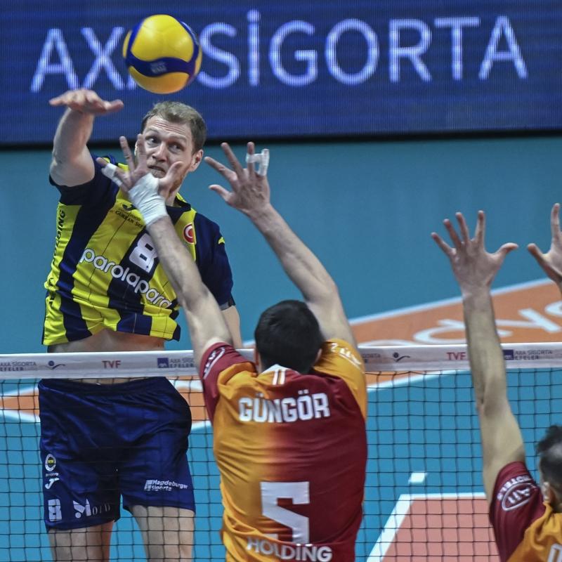 Voleybolda derbi gn