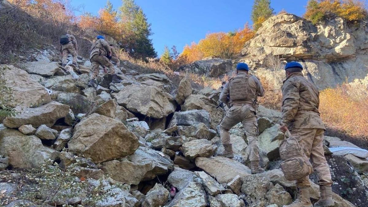 Artvin'de kaybolan iiyi arama almalar 10'uncu gnnde
