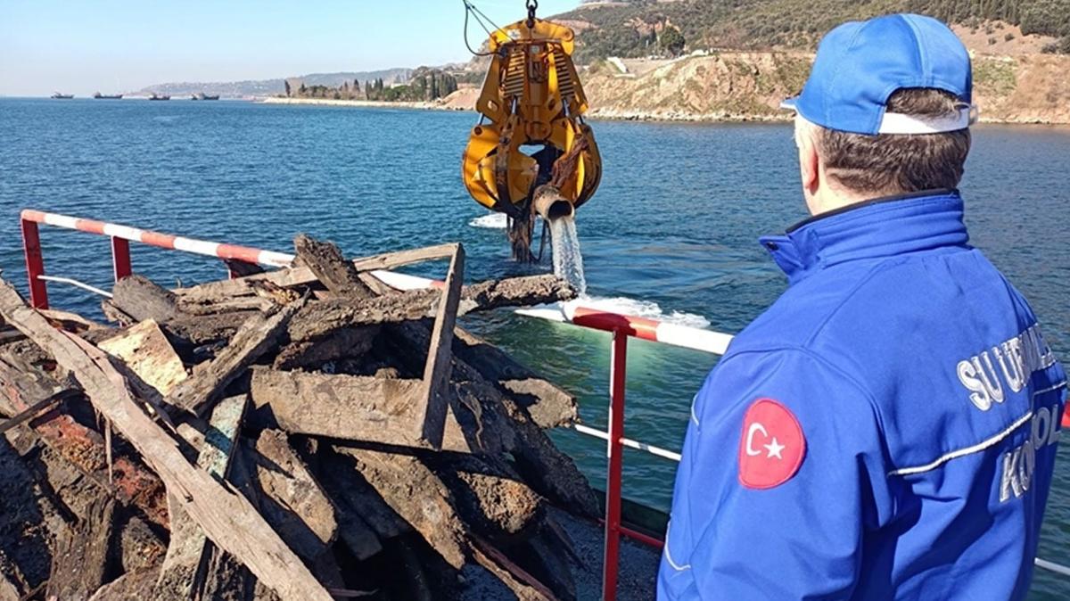 zmit Krfezi'ndeki hayalet alar karld