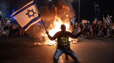 Netanyahu'ya tepki yad... Gallant'n grevden alnmas srail'i kartrd