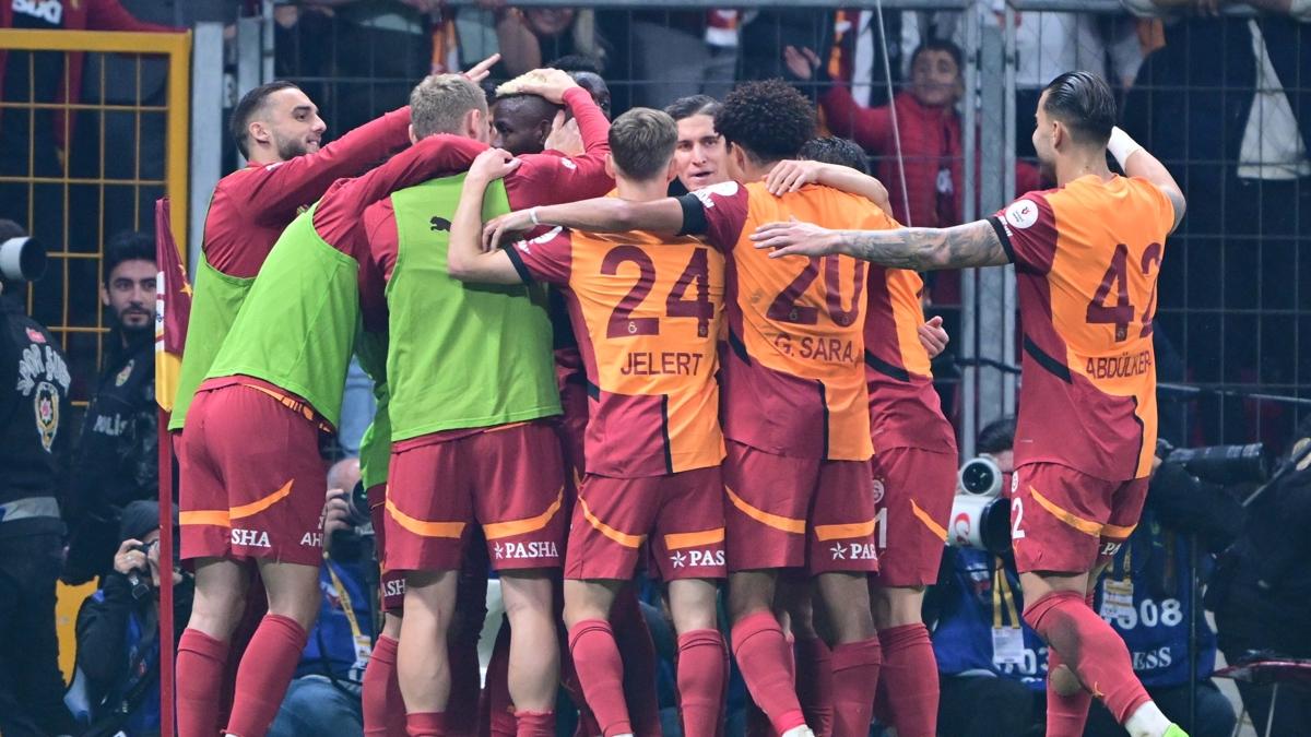 Cimbom+Tottenham%E2%80%99a+kar%C5%9F%C4%B1+zafer+pe%C5%9Finde