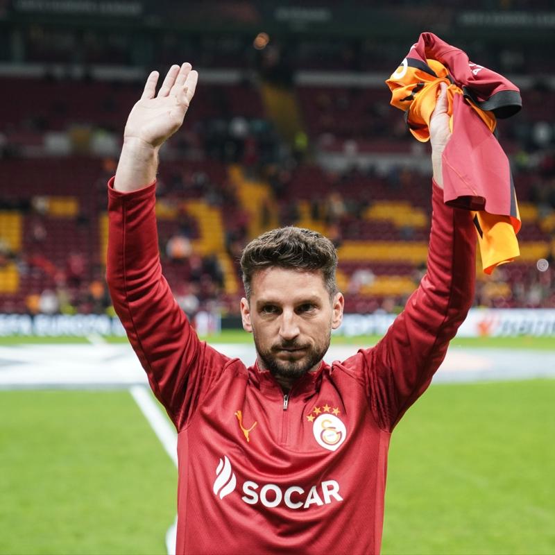 Okan Buruk'tan Dries Mertens tercihi