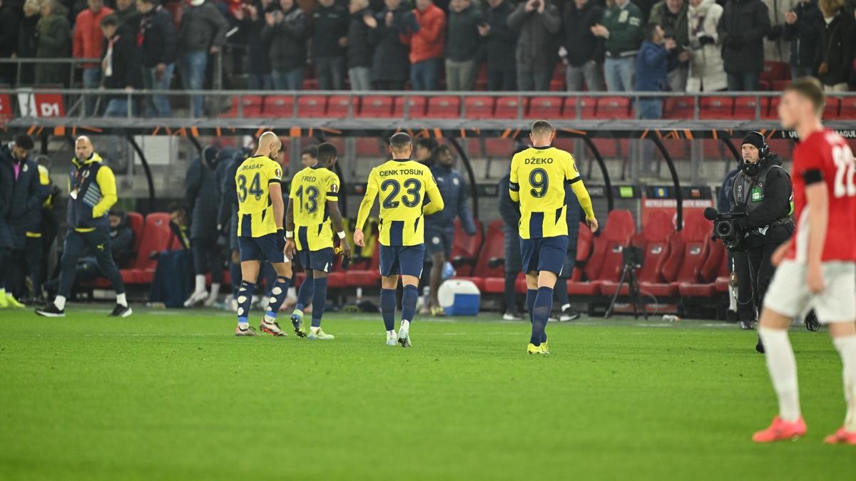 Bu yenilgiyi Hollanda basn bile beklemiyordu! "Fenerbahe, AZ'ye hayat verdi"