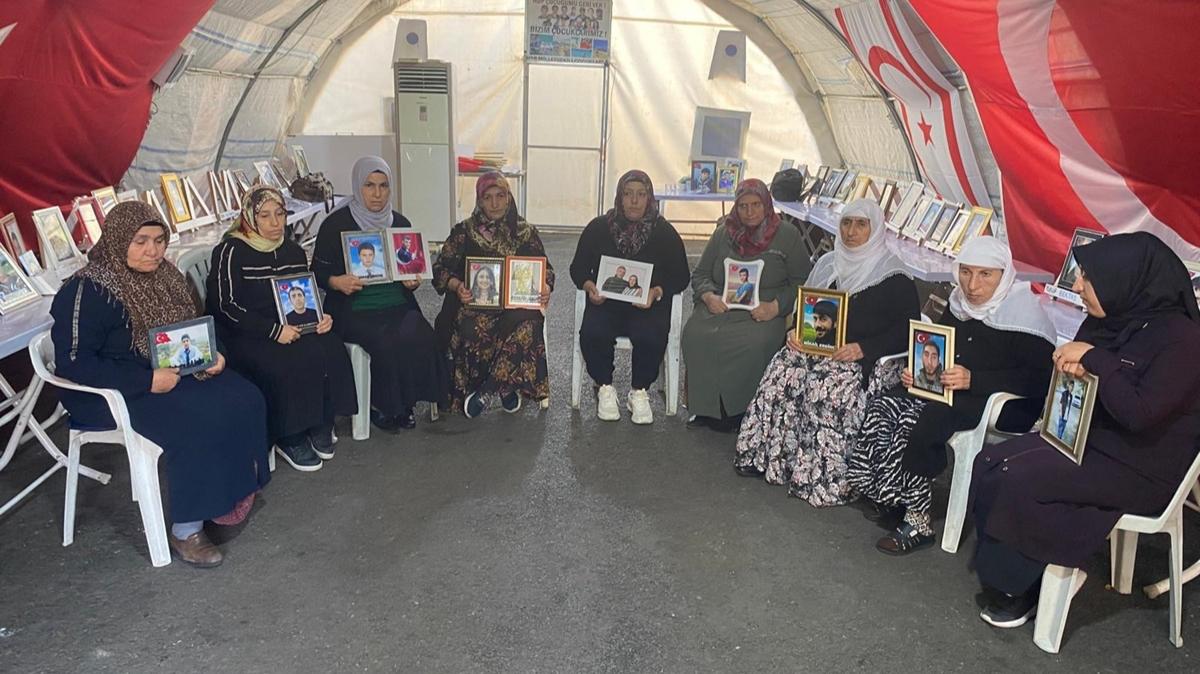 Diyarbakr annelerinin evlat bekleyii sryor... "10 yl da gese buradaym, ylmayacam"