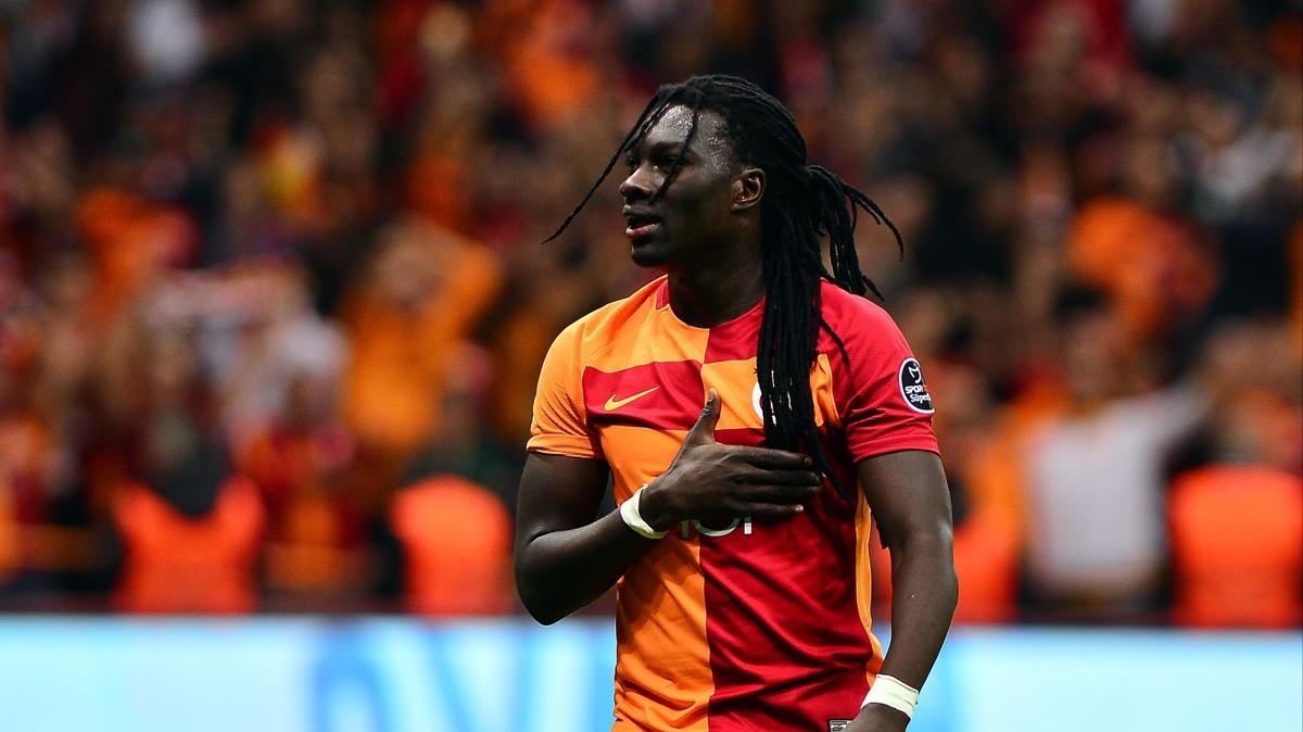 Bafetimbi Gomis futbolculuk kariyerini noktalad