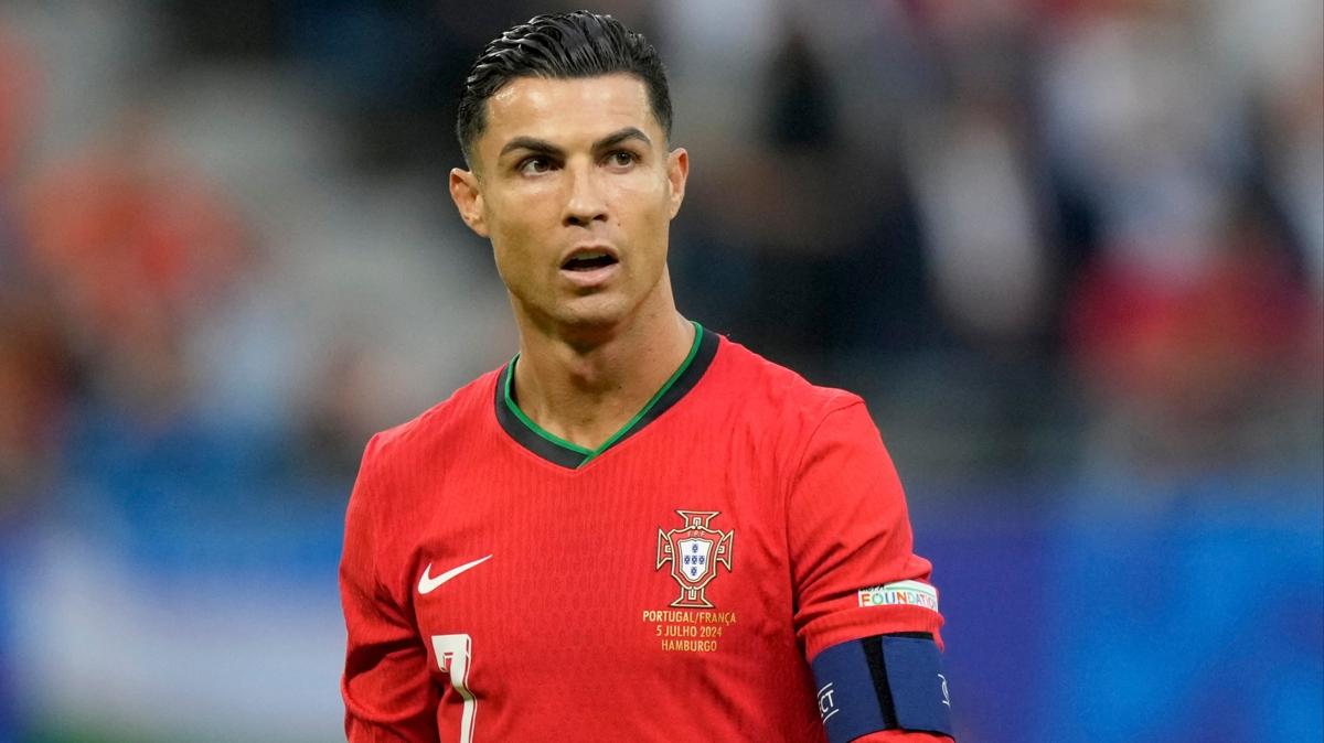 Cristiano Ronaldo: Hibir baar milli takmda oynamann nne geemez