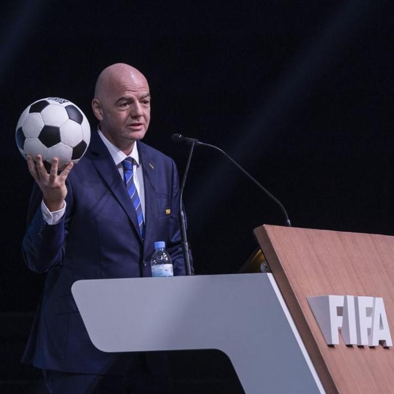 FIFA'dan devrim niteliinde karar! Teknik direktrler itiraz edebilecek