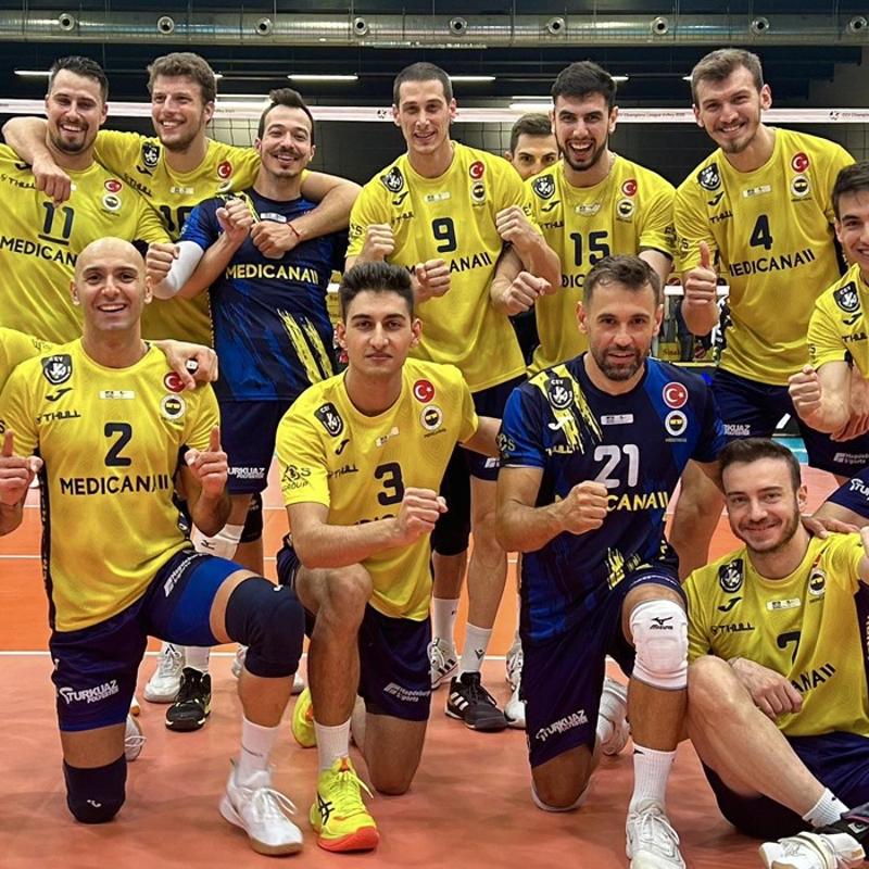 Fenerbahe Erkek Voleybol Takm galibiyetle balad