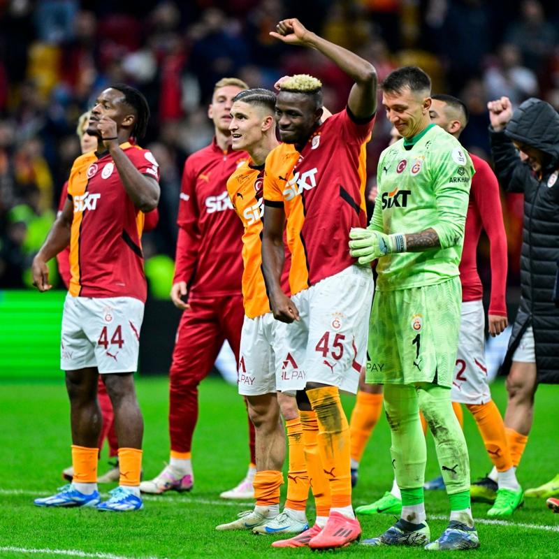 Ligde olduu gibi yayn gelirinde de liderlik Galatasaray'da