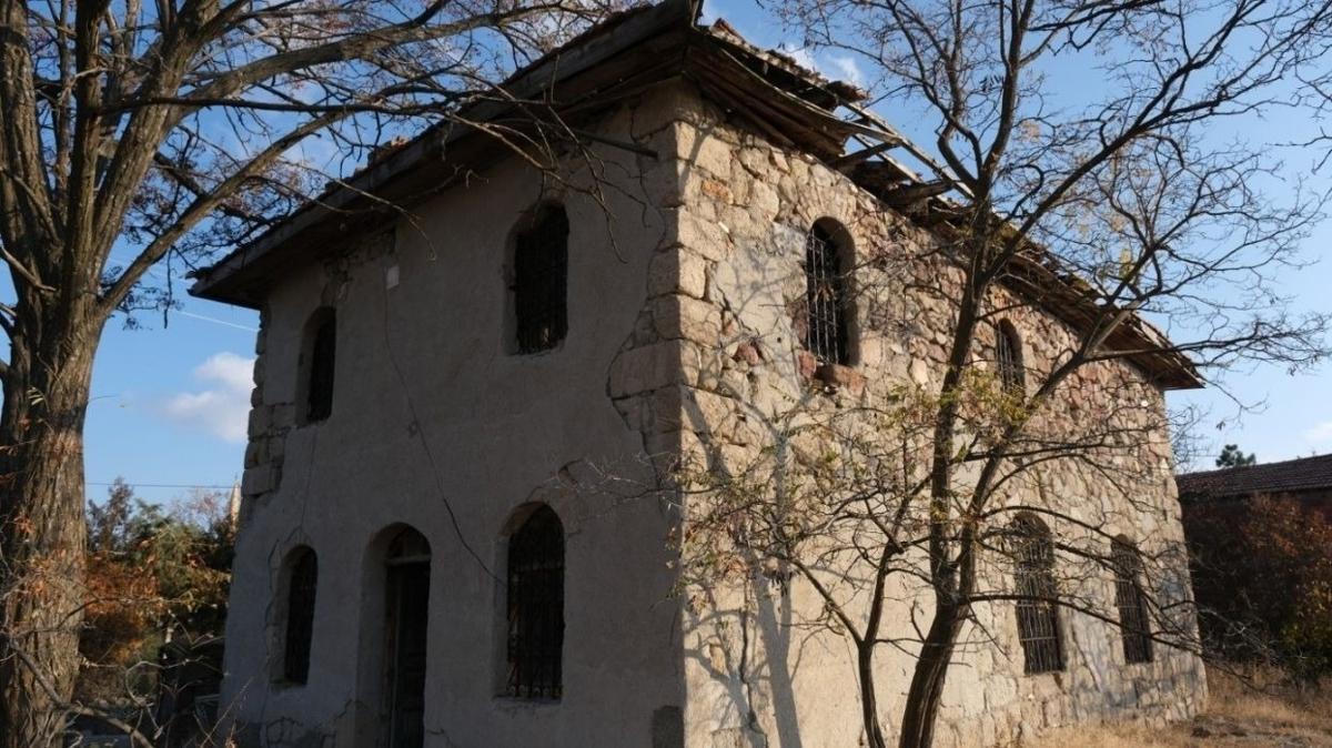 Asrlk camii CHP'li belediyenin insafna kald