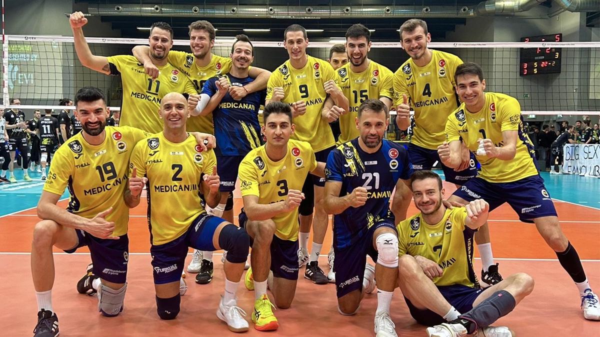 Fenerbahe Erkek Voleybol Takm galibiyetle balad