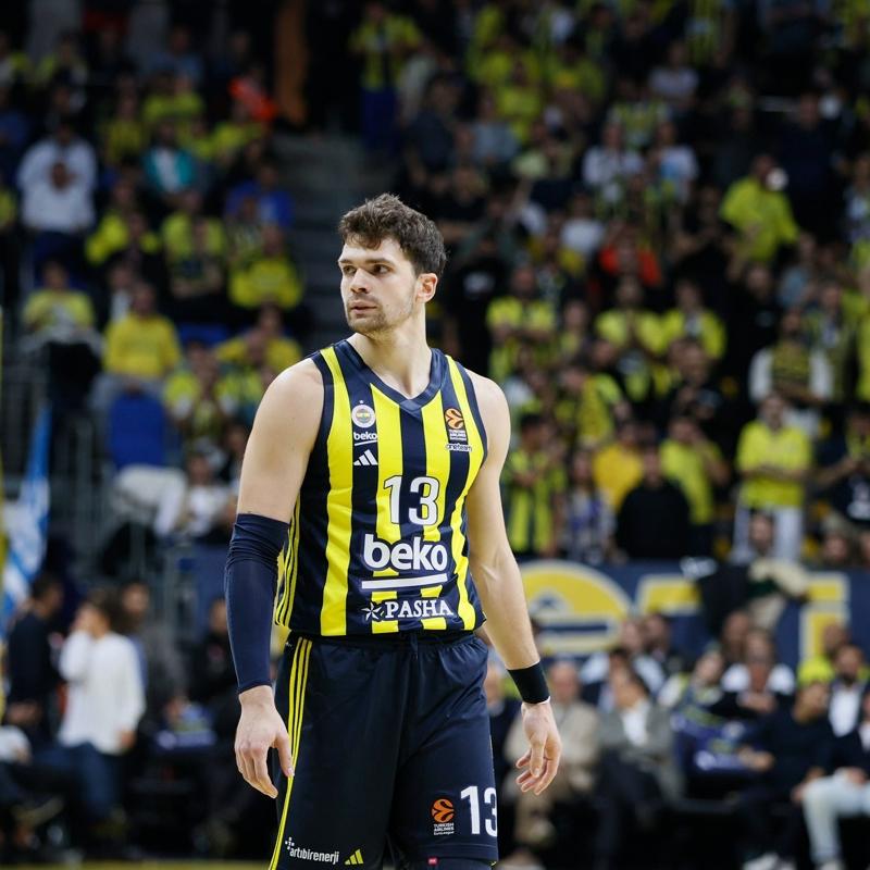 Fenerbahe Beko, Litvanya'da galibiyet peinde