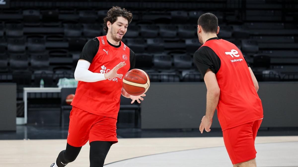 A Milli Basketbol Takmmz, Macaristan mann hazrlklarna balad