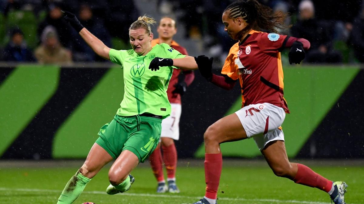 Galatasaray, Wolfsburg'a 5 golle yenildi