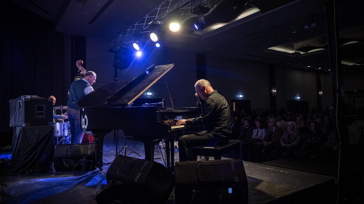 Kerem Grsev Trio ile Uluslararas Ankara Caz Festivali balad