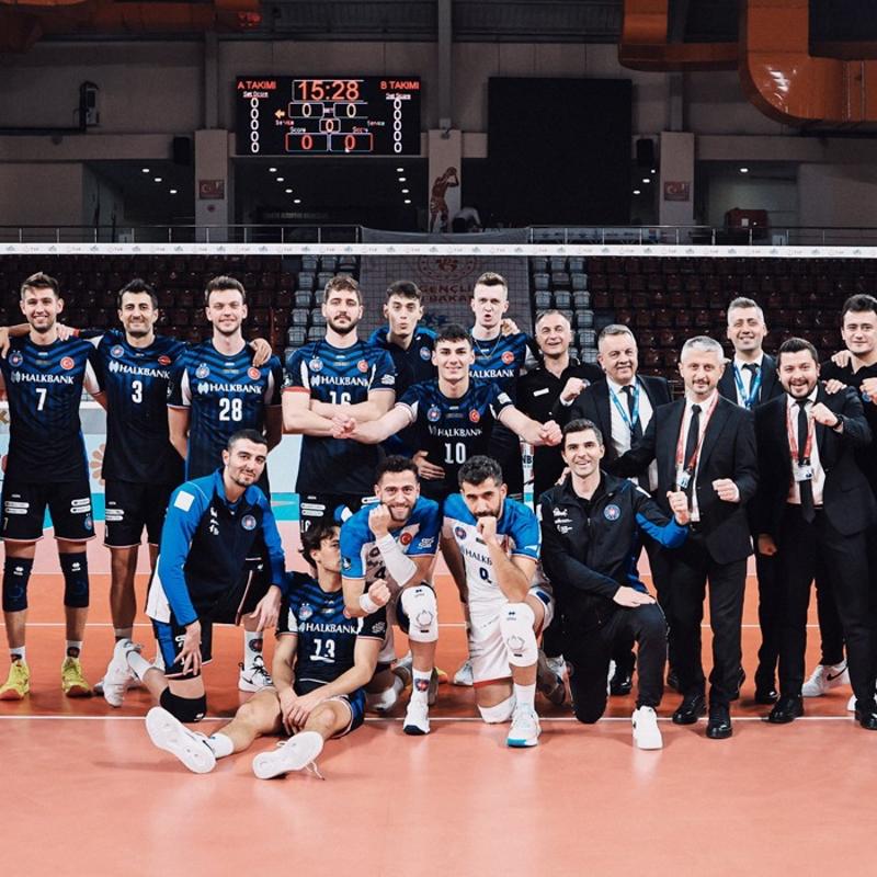 Halkbank, stanbul Genlikspor karsnda zorlanmadan kazand