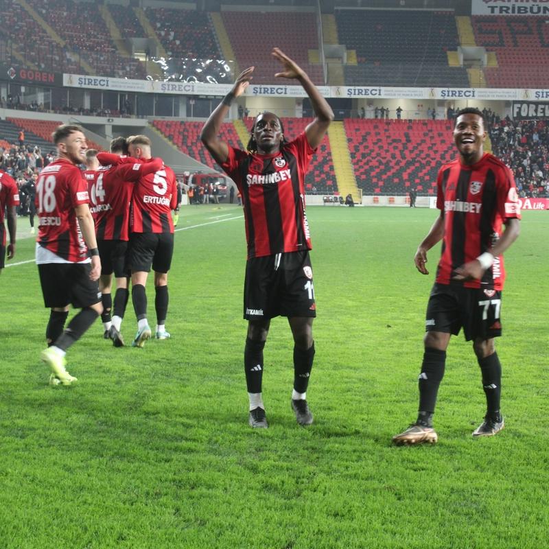 Gaziantep FK i saha performansyla dikkat ekiyor