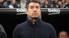 Van Bronckhorst'tan ma sonu szleri! ''ampiyonluktan bahsetmek iin...''