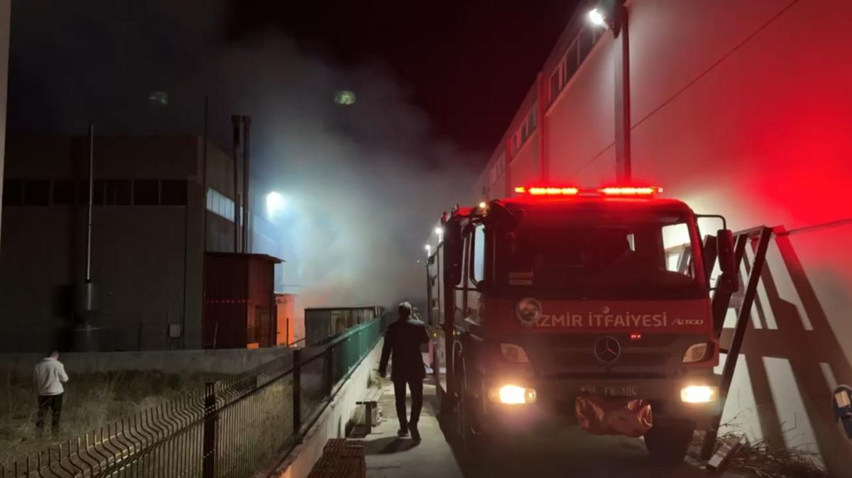zmir'de kahve fabrikasnda yangn