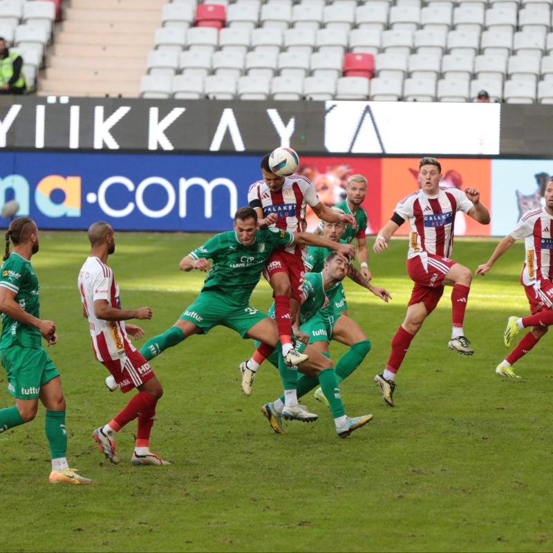 Sper Lig'de perde Antalyaspor-Sivasspor mayla alyor