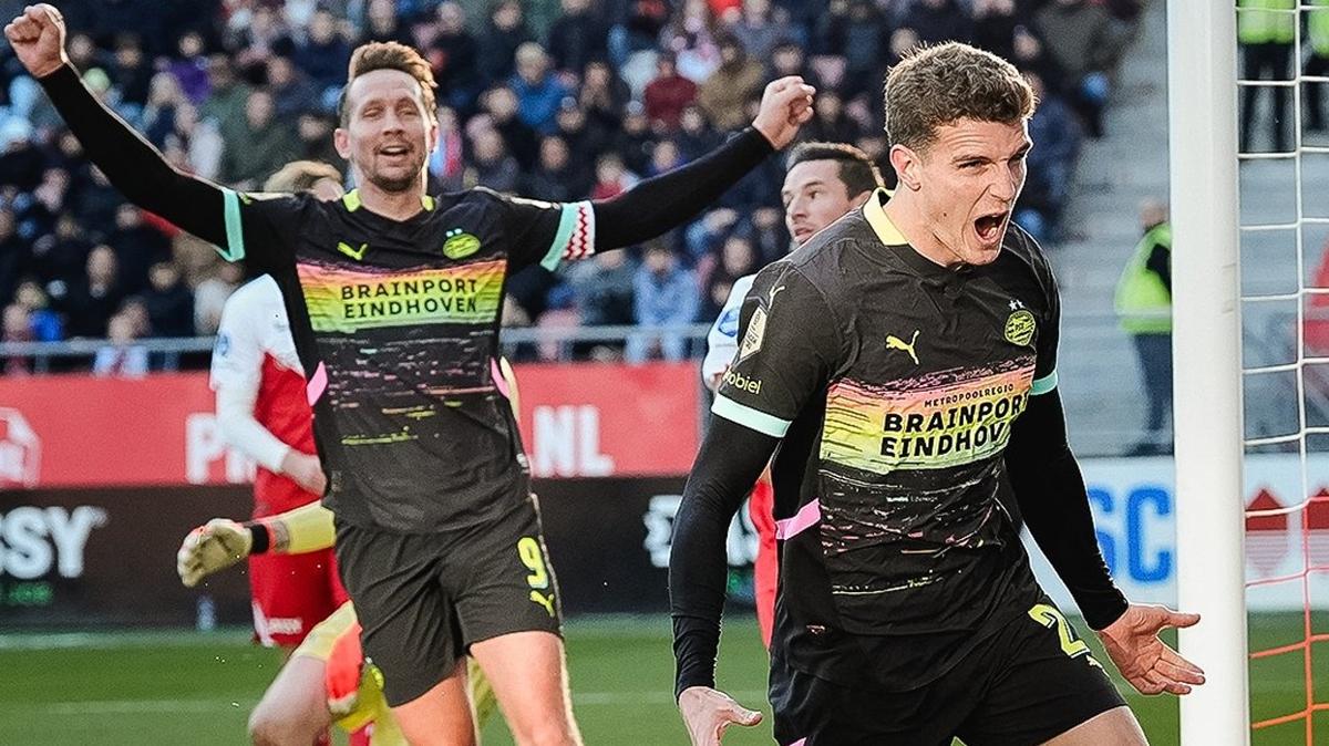 PSV Eindhoven'dan 5 goll ov