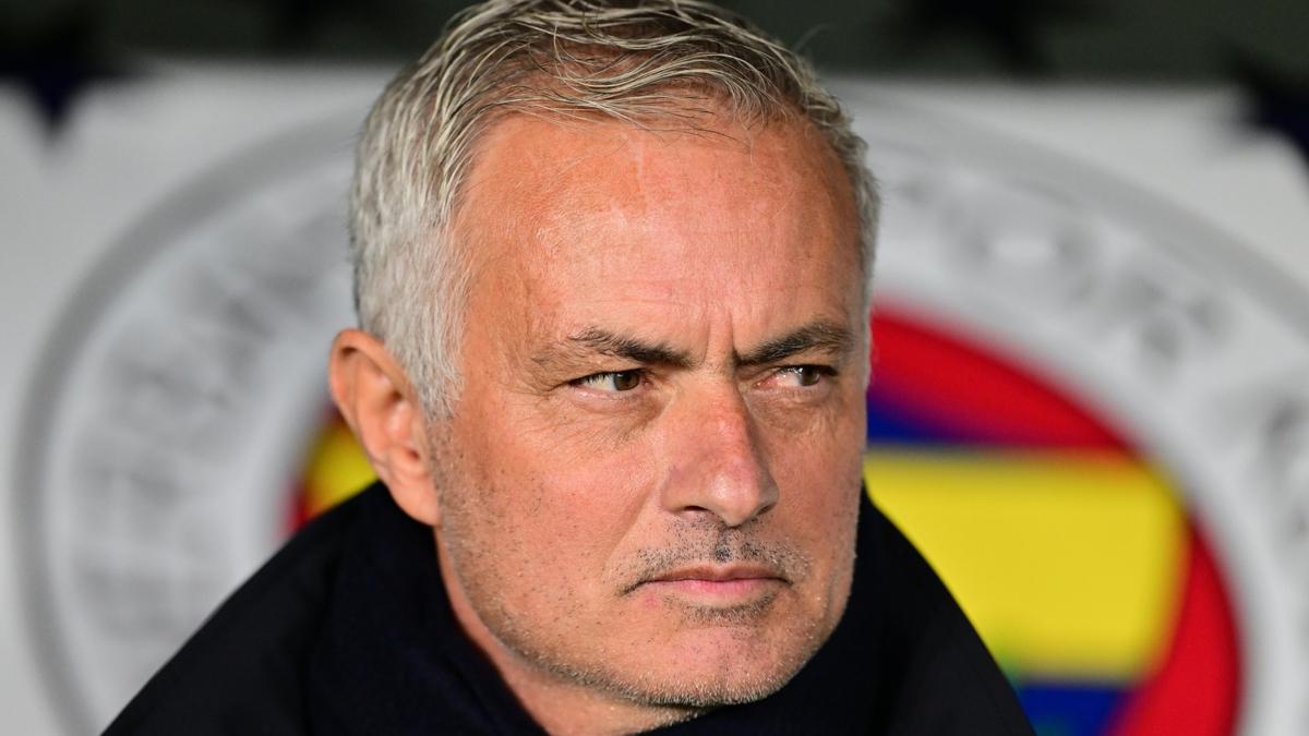 Jose Mourinho, Cengiz nder'i kadroya almad