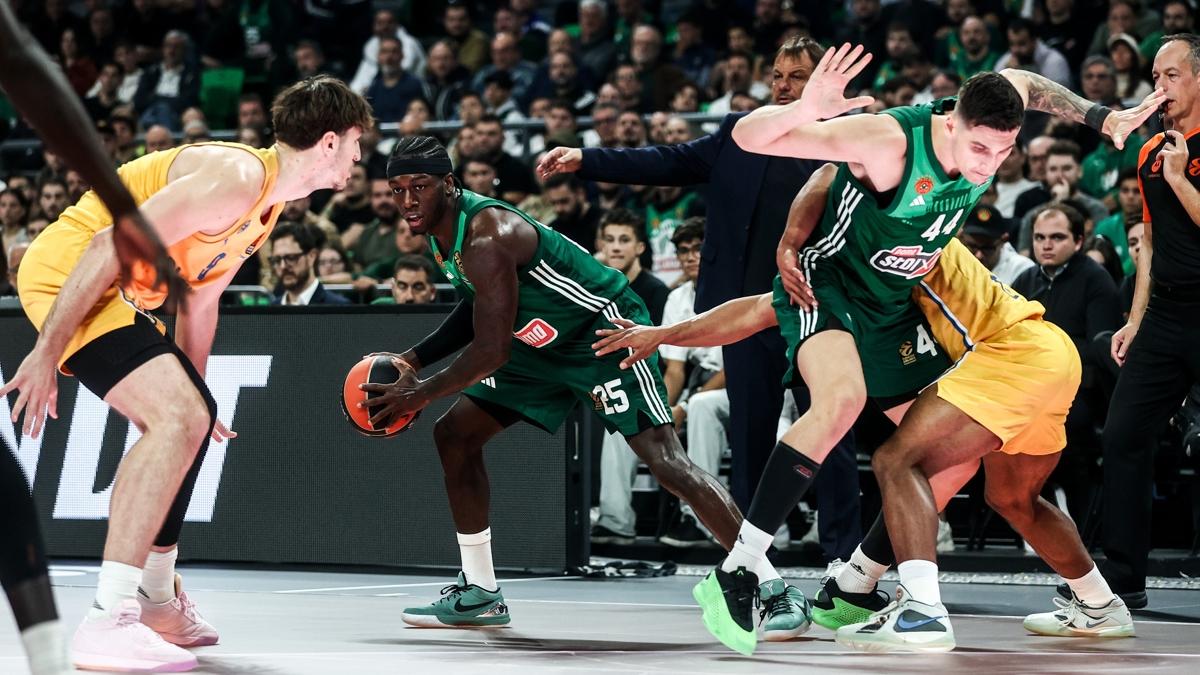 Panathinaikos, OAKA'da Barcelona'ya geit vermedi