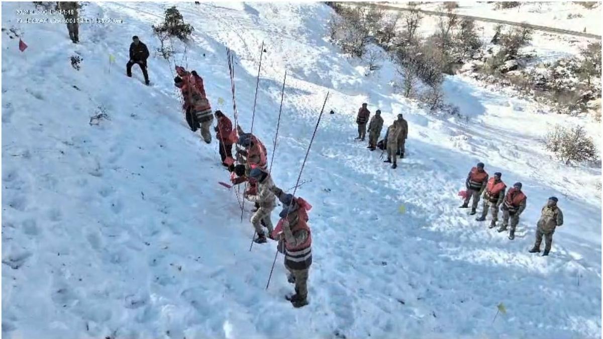 Tunceli'de jandarma personeline  arama kurtarma eitimi verildi