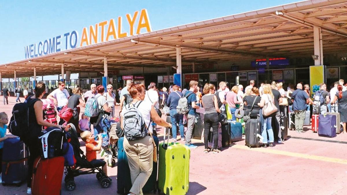 Antalya'ya 500 bin yeni yl turisti