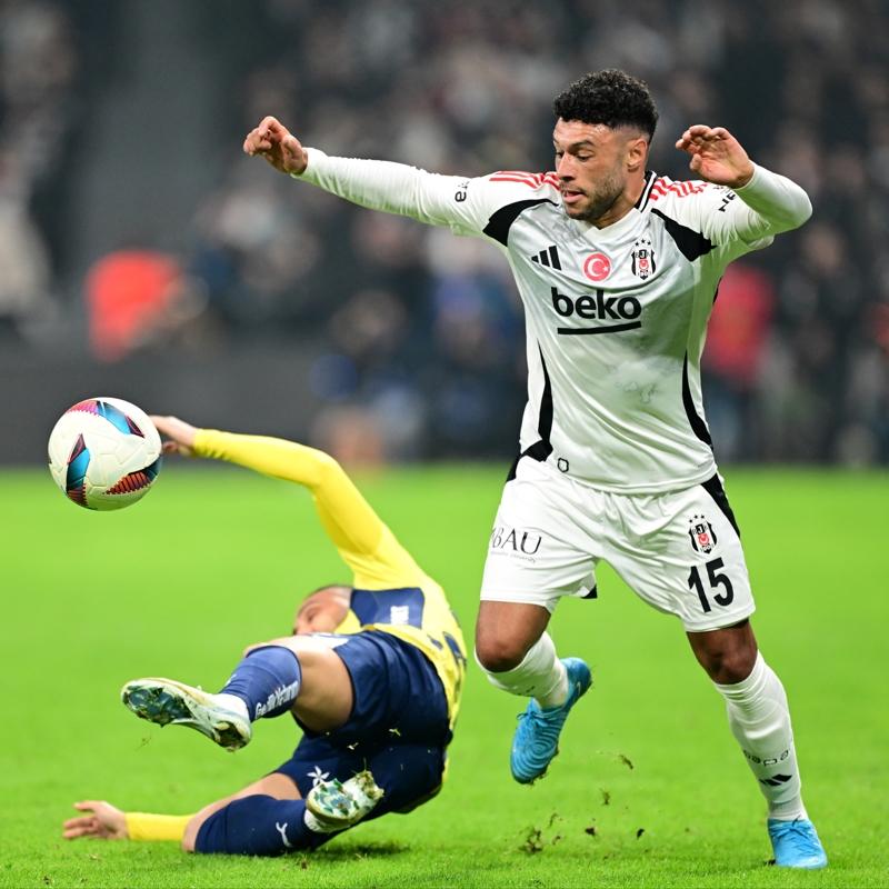 Alex Oxlade Chamberlain 13 yl sonra bir ilki baard