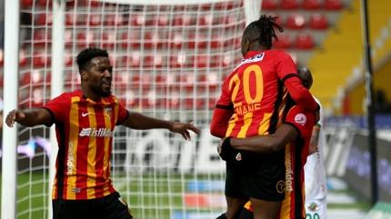 Kayserispor, Alanya engelini 2 golle geti