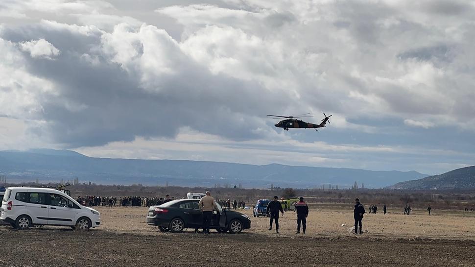 Isparta'da askeri helikopter dt