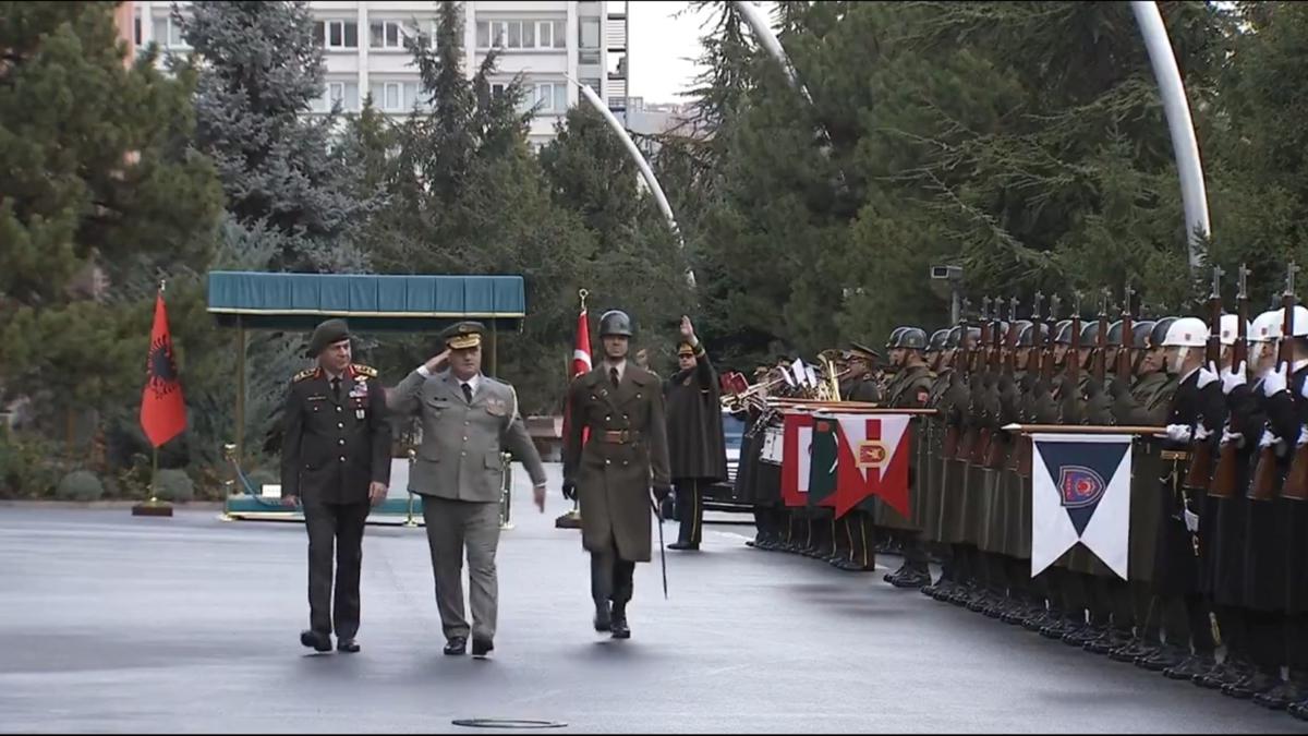 Arnavutluk Genelkurmay Bakan Ankara'da