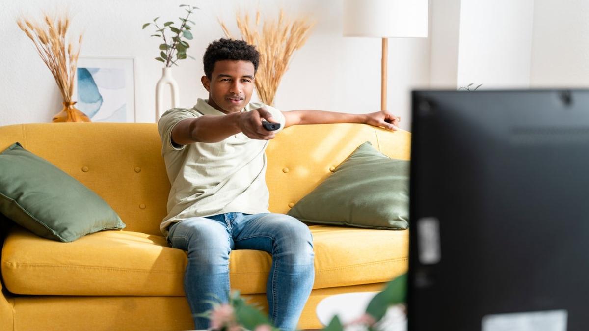 Bu akam TV'de ne var" Bugn hangi diziler var" Uzak ehir bugn m" te 9 Aralk 2024 Pazartesi